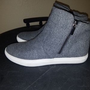Kenneth Cole Grey Sneakers